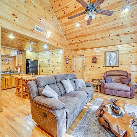 Broken Bow Rental Cabin With Hot Tub And Bar Zewnętrze zdjęcie