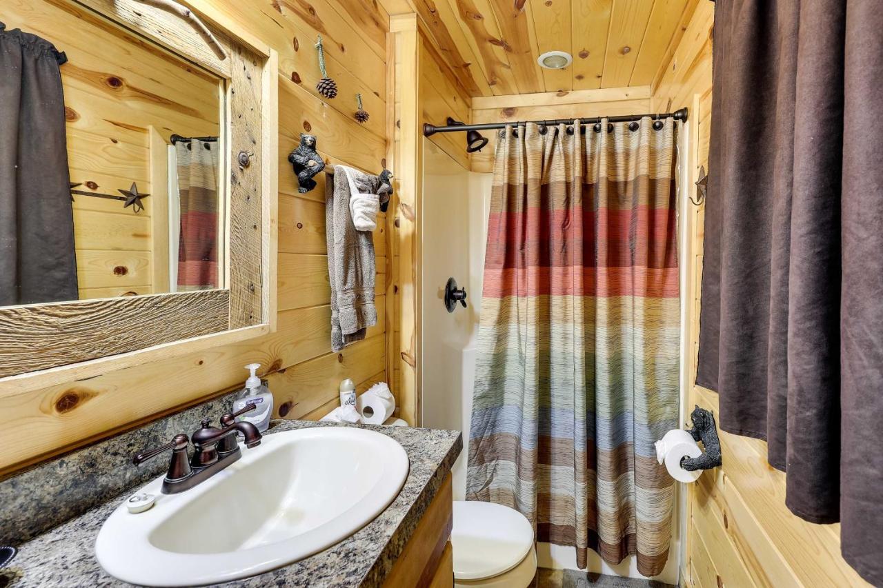 Broken Bow Rental Cabin With Hot Tub And Bar Zewnętrze zdjęcie