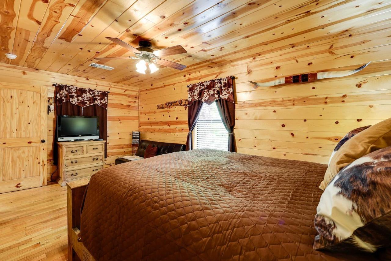 Broken Bow Rental Cabin With Hot Tub And Bar Zewnętrze zdjęcie