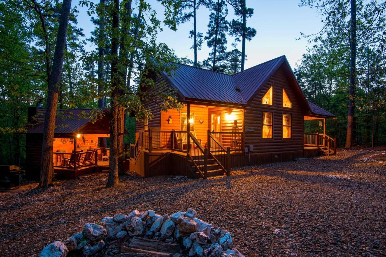 Broken Bow Rental Cabin With Hot Tub And Bar Zewnętrze zdjęcie